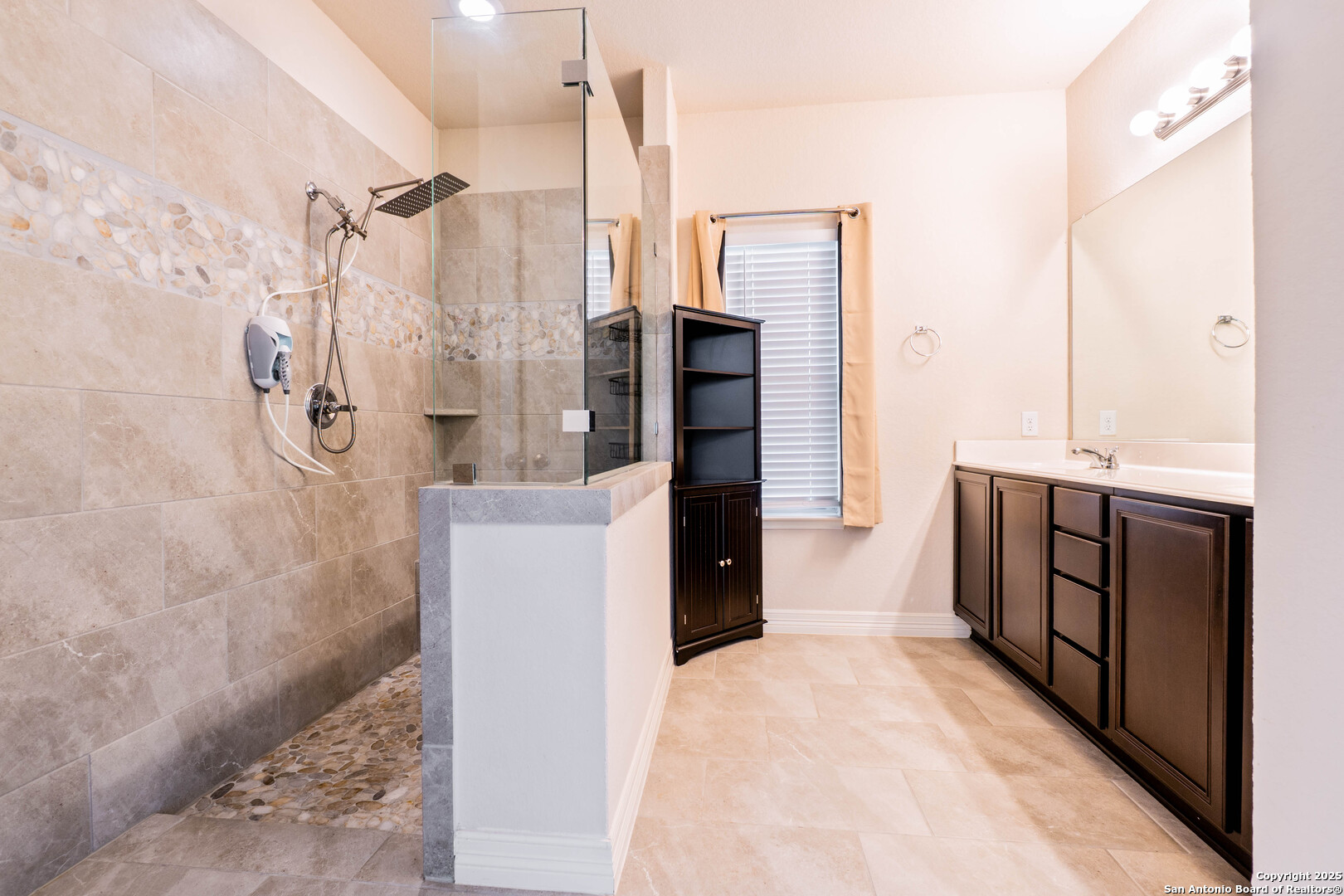 1202 Petunia Bluff
