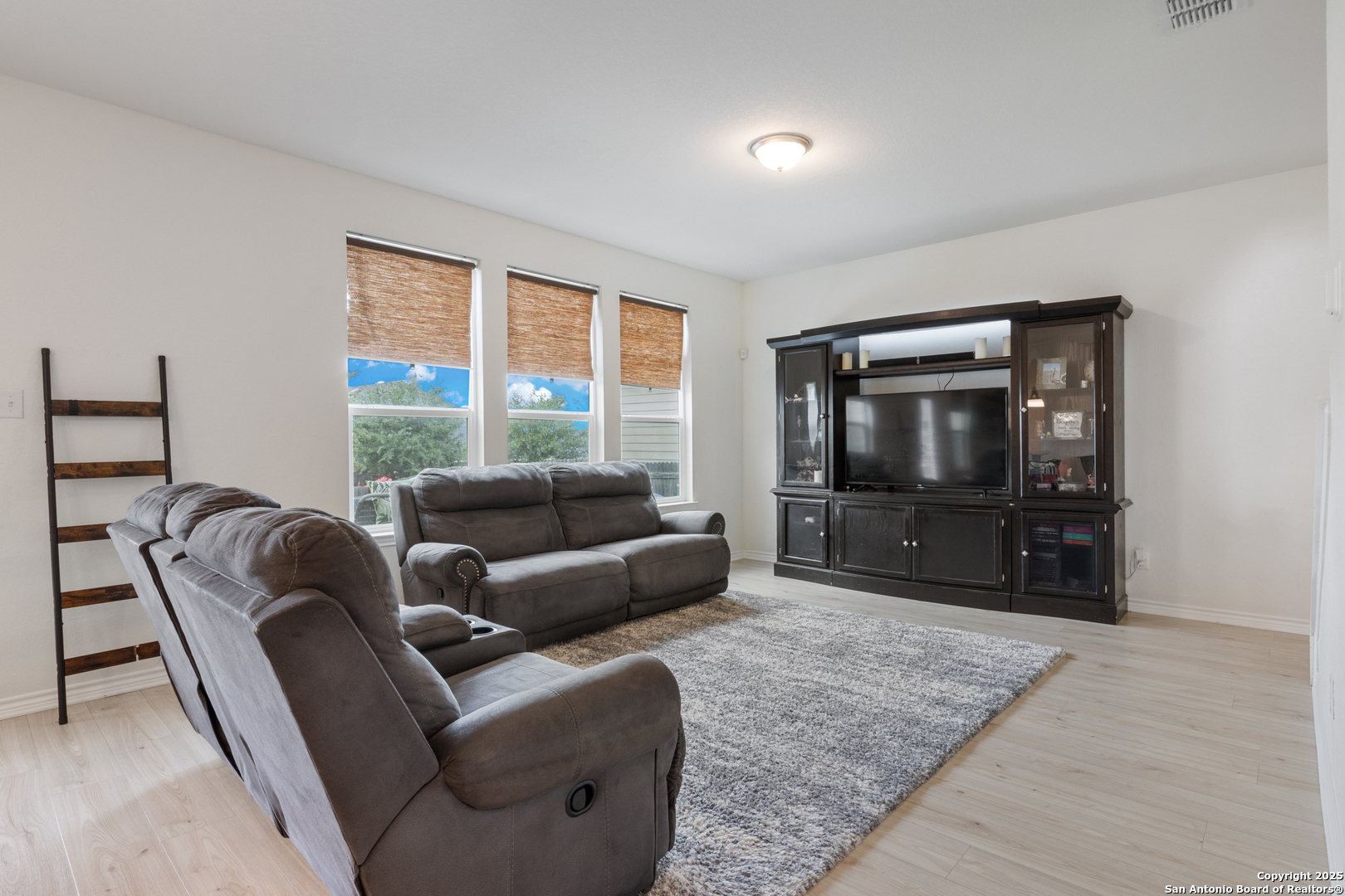 8443 Fortuna Valley