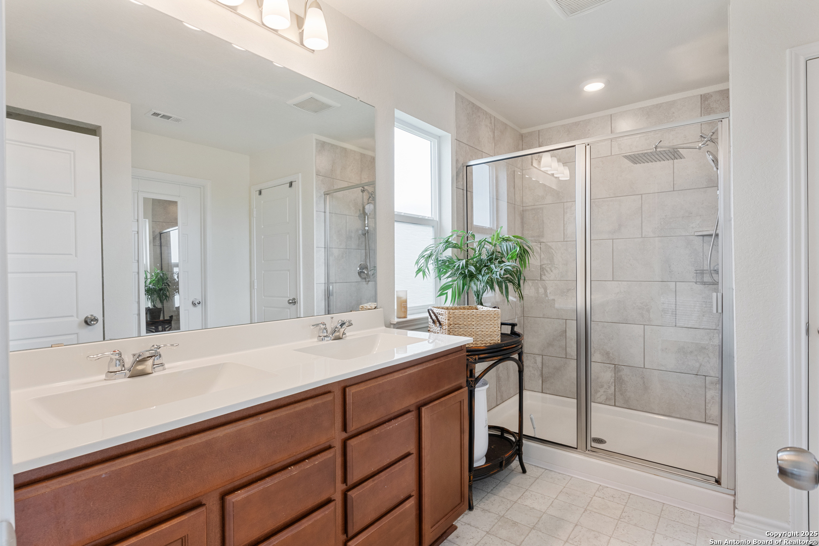 8443 Fortuna Valley
