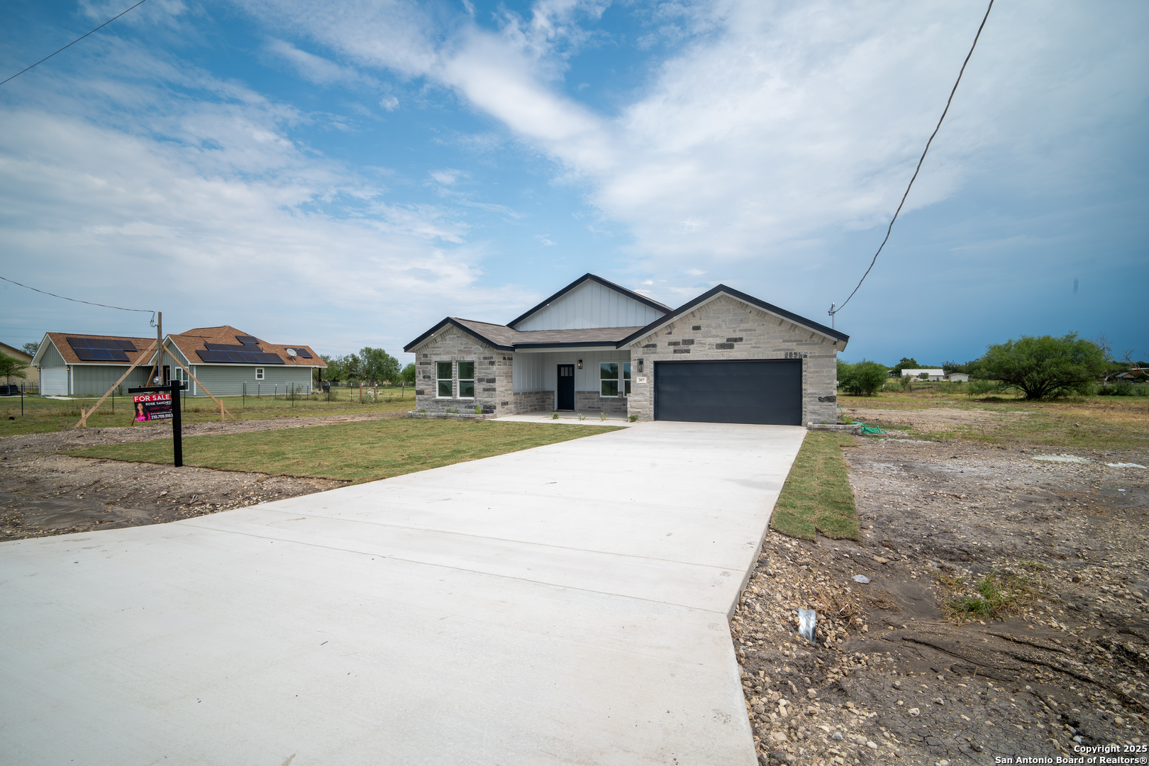 307 Ranchero Way