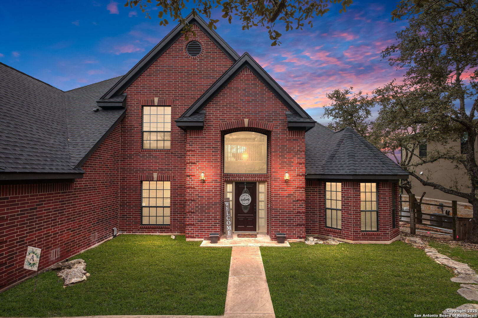 256 DEER CROSS LN