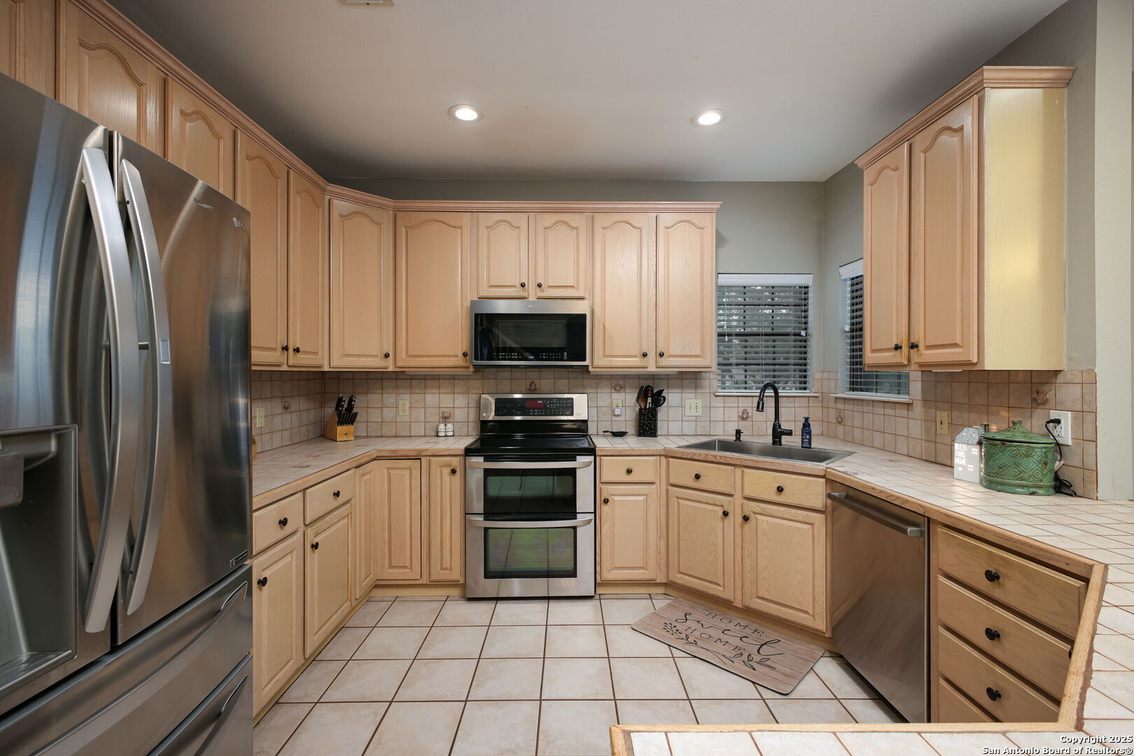 256 DEER CROSS LN