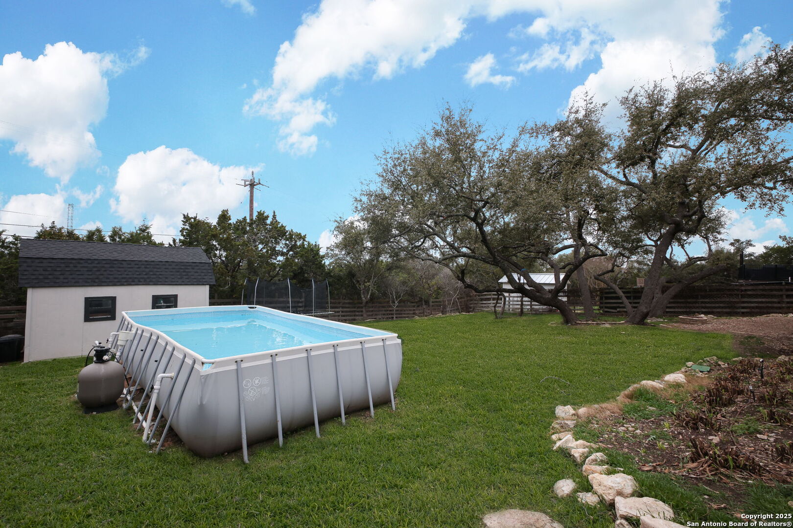 256 DEER CROSS LN