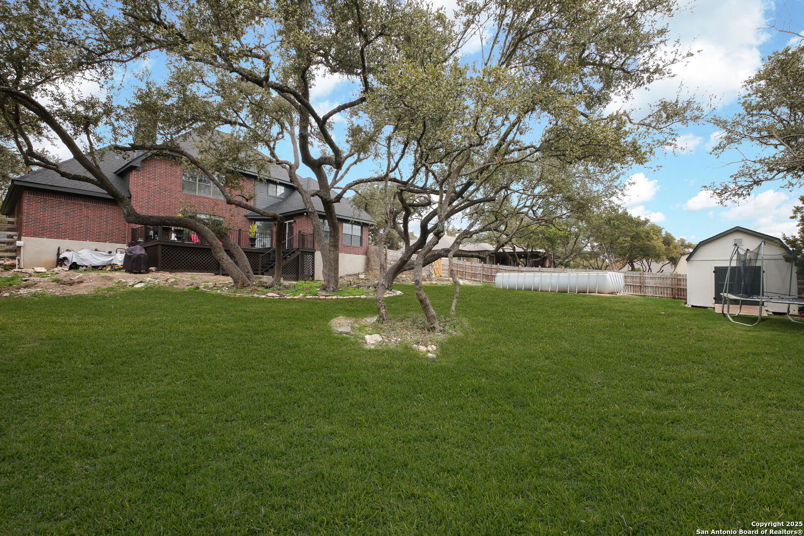 256 DEER CROSS LN