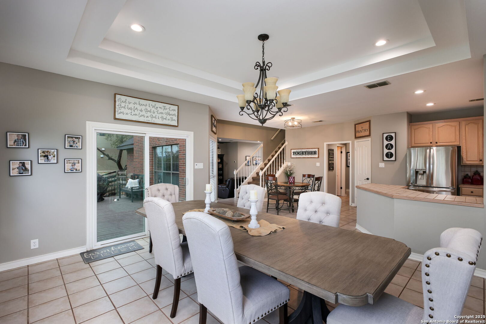 256 DEER CROSS LN