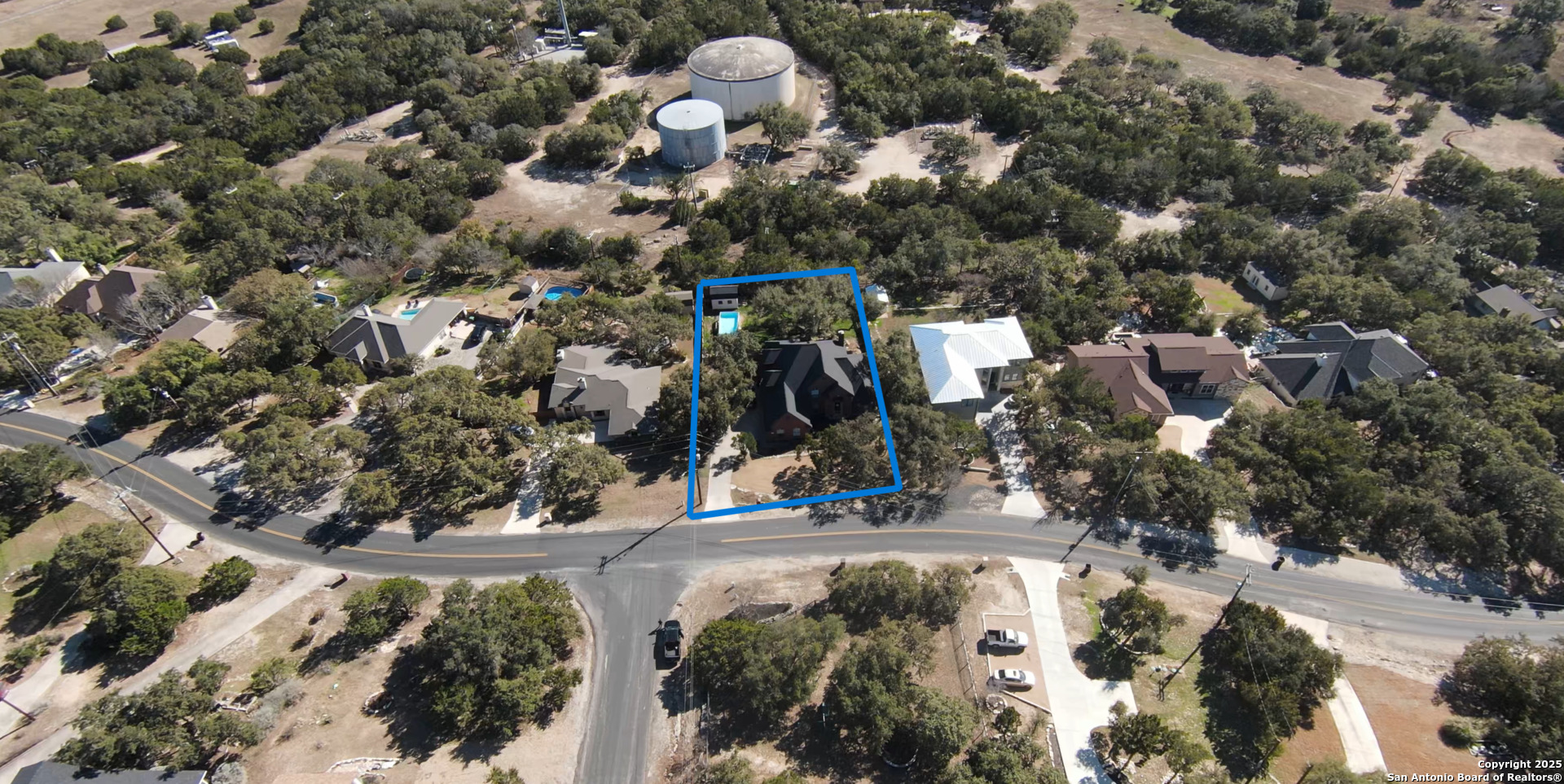 256 DEER CROSS LN