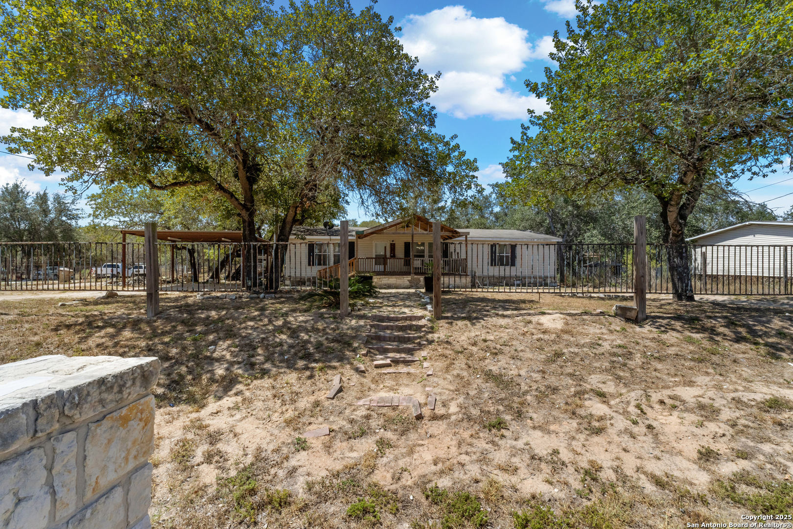 4518 Waterline Rd