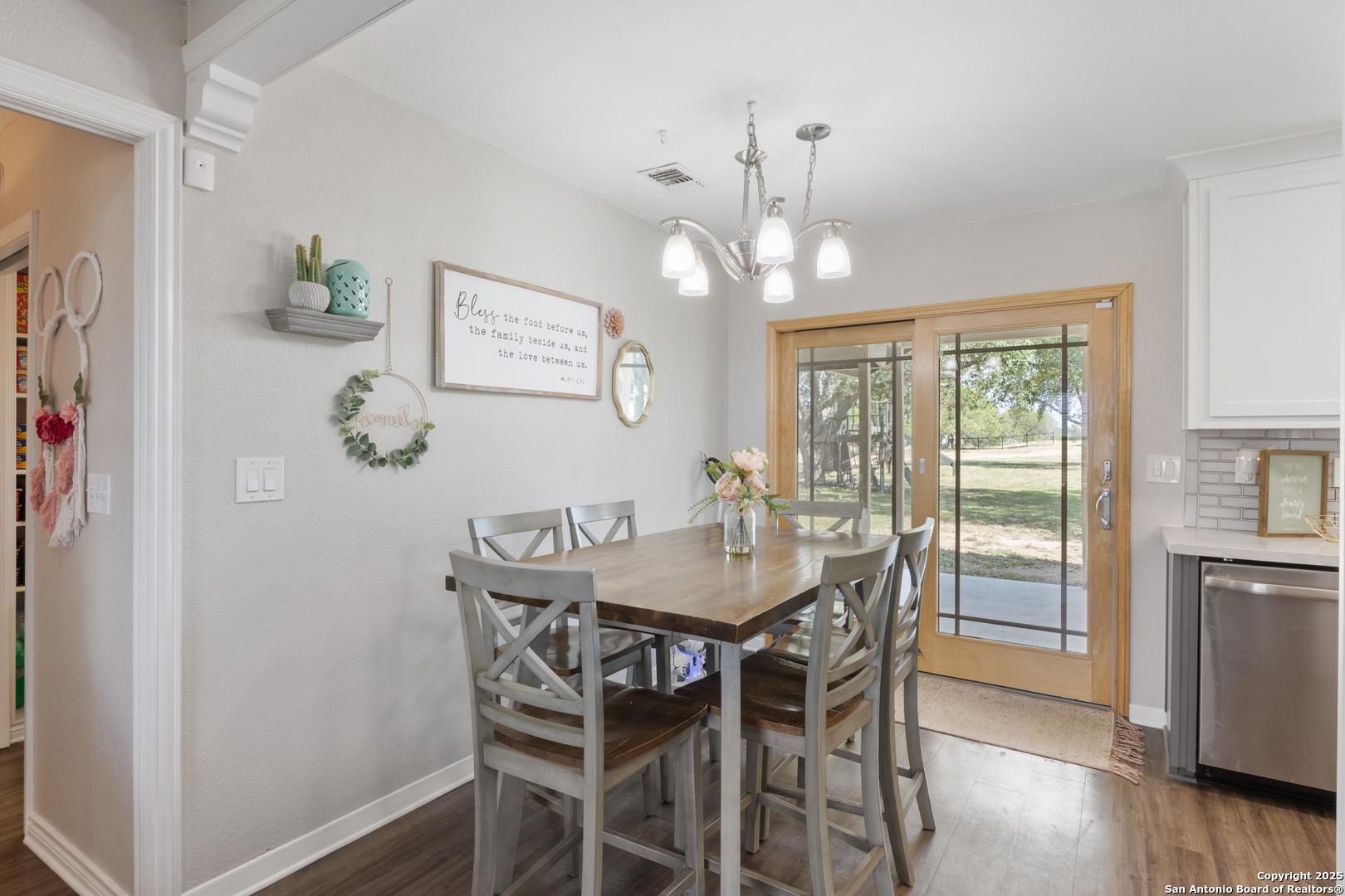 8773 New Sulphur Springs