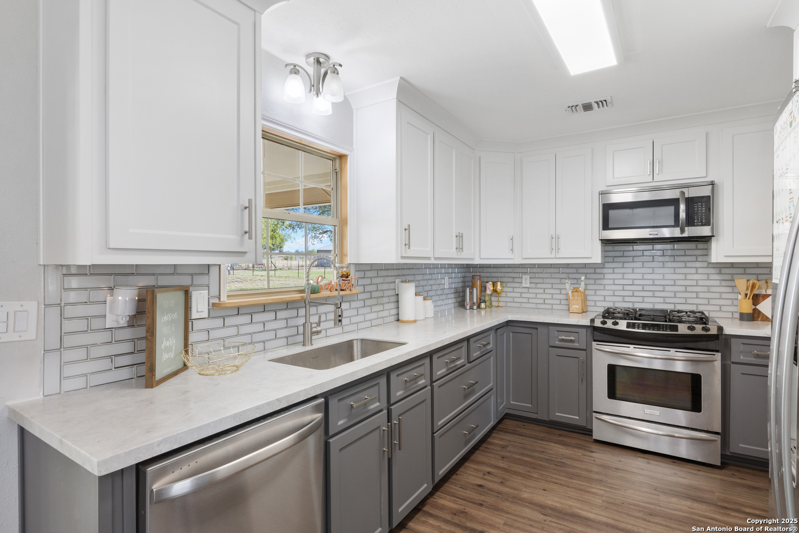 8773 New Sulphur Springs