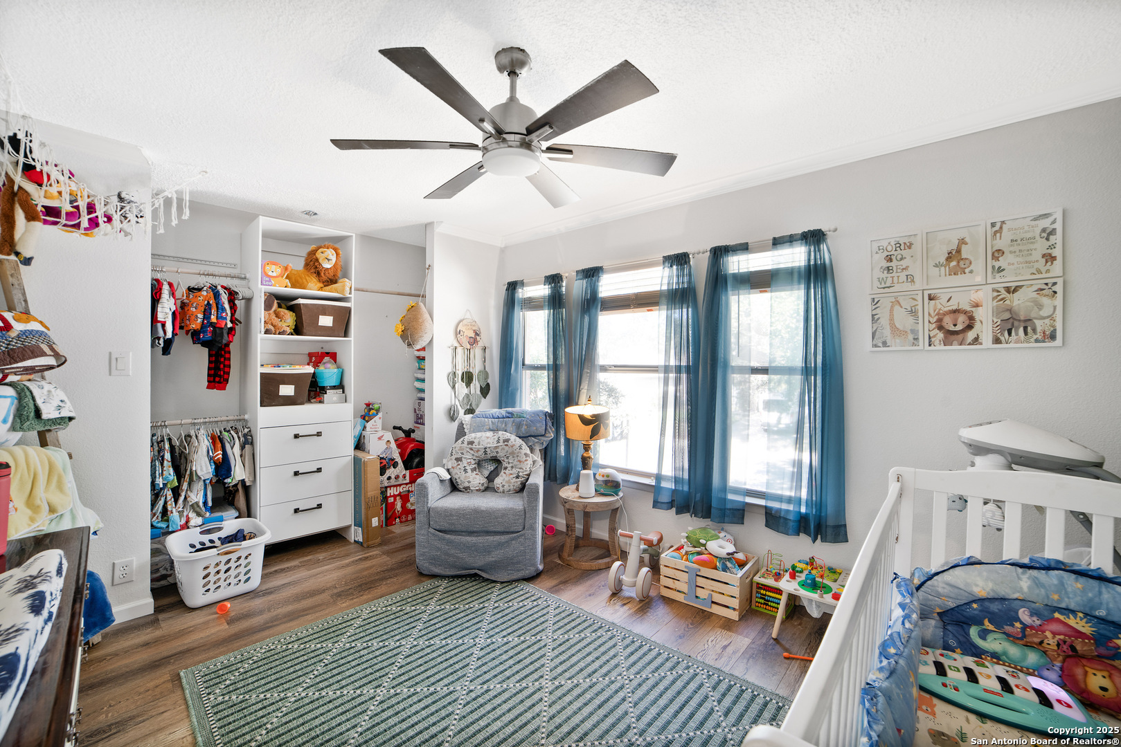 9590 Campton Farms