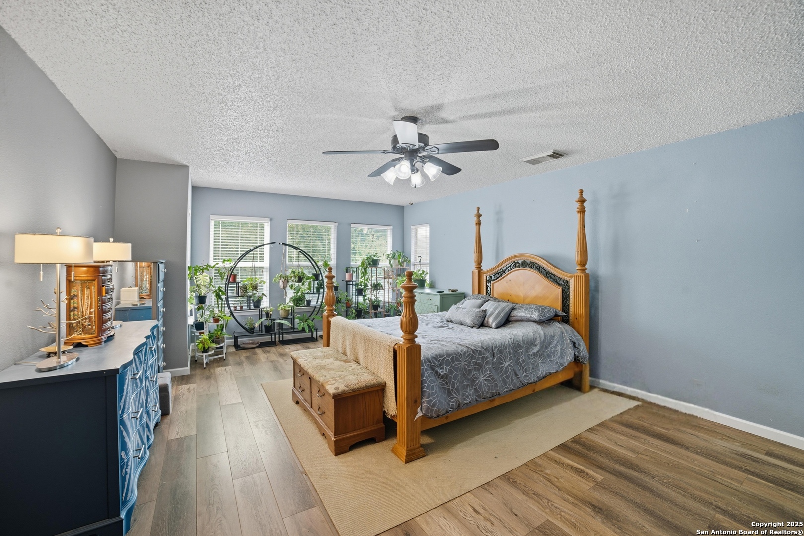 9590 Campton Farms
