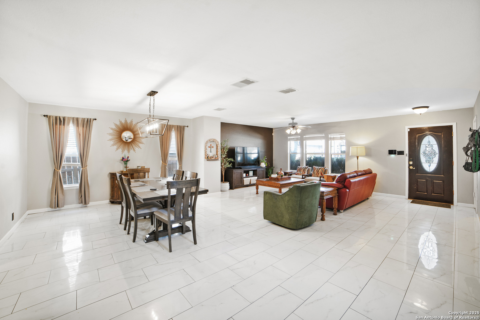 9590 Campton Farms
