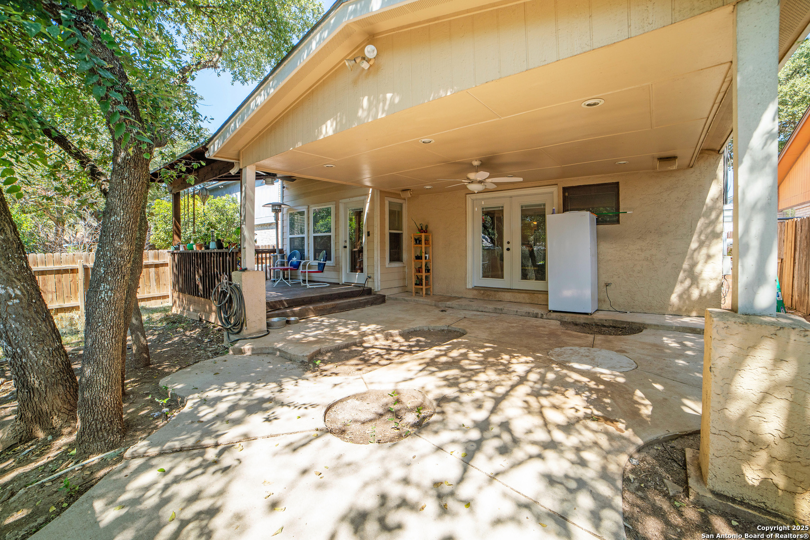 9590 Campton Farms