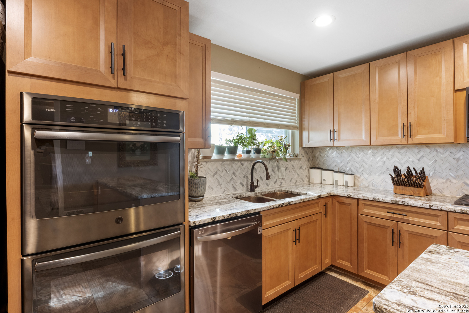 106 County Road 6611