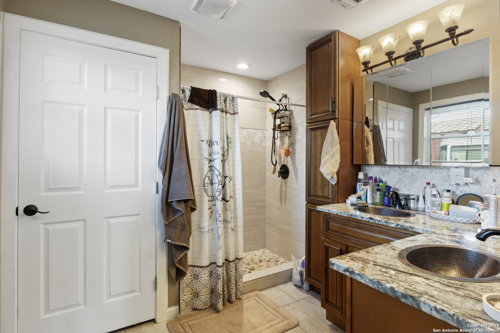 106 County Road 6611