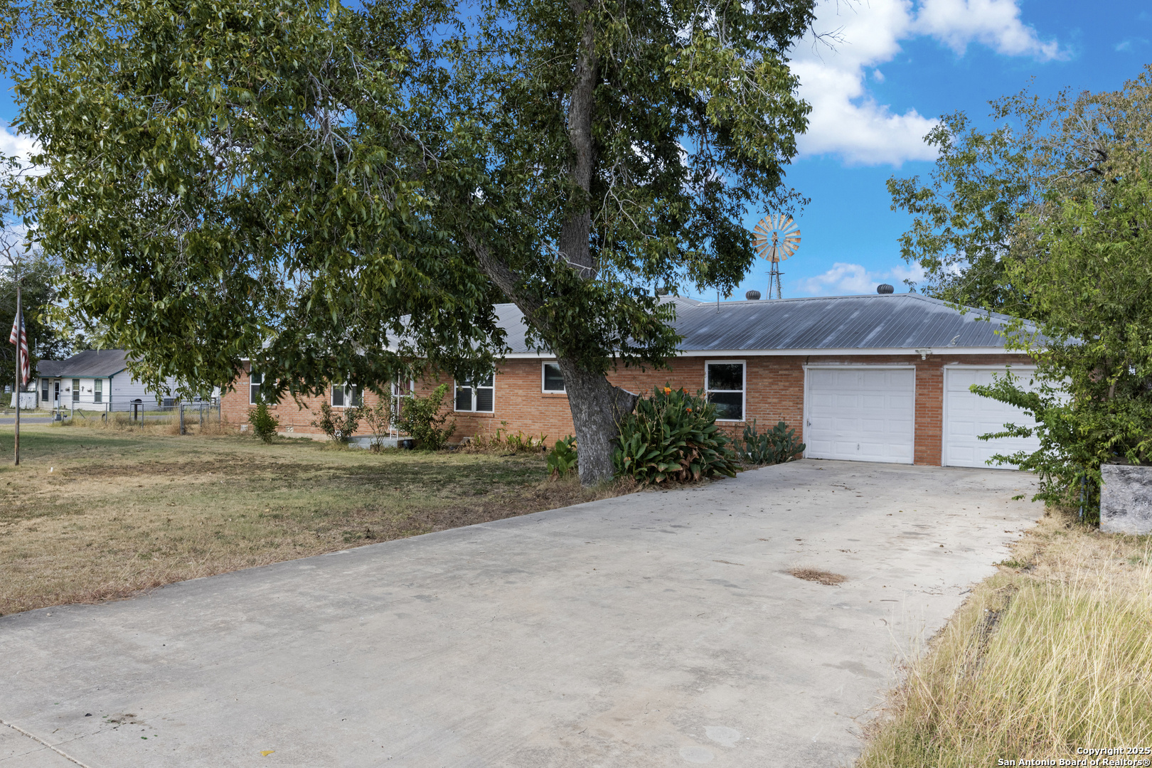 106 County Road 6611