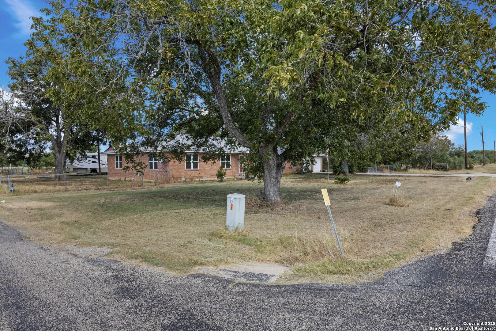 106 County Road 6611