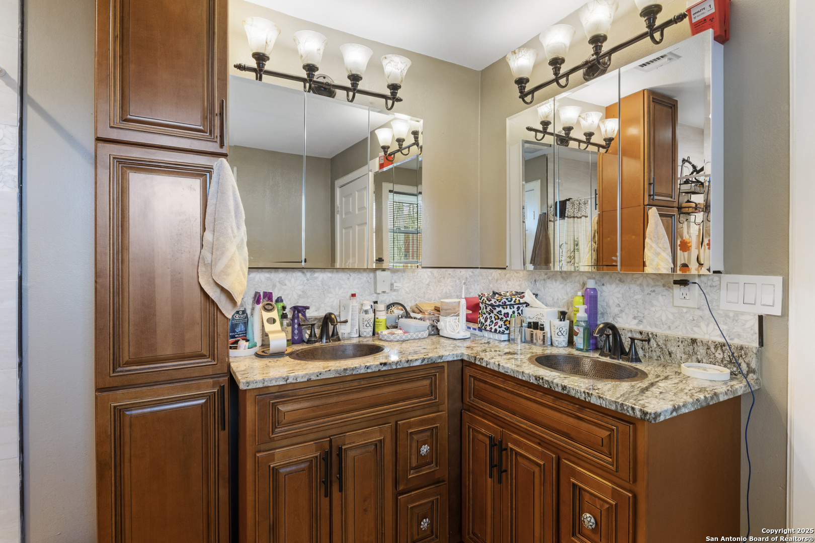 106 County Road 6611