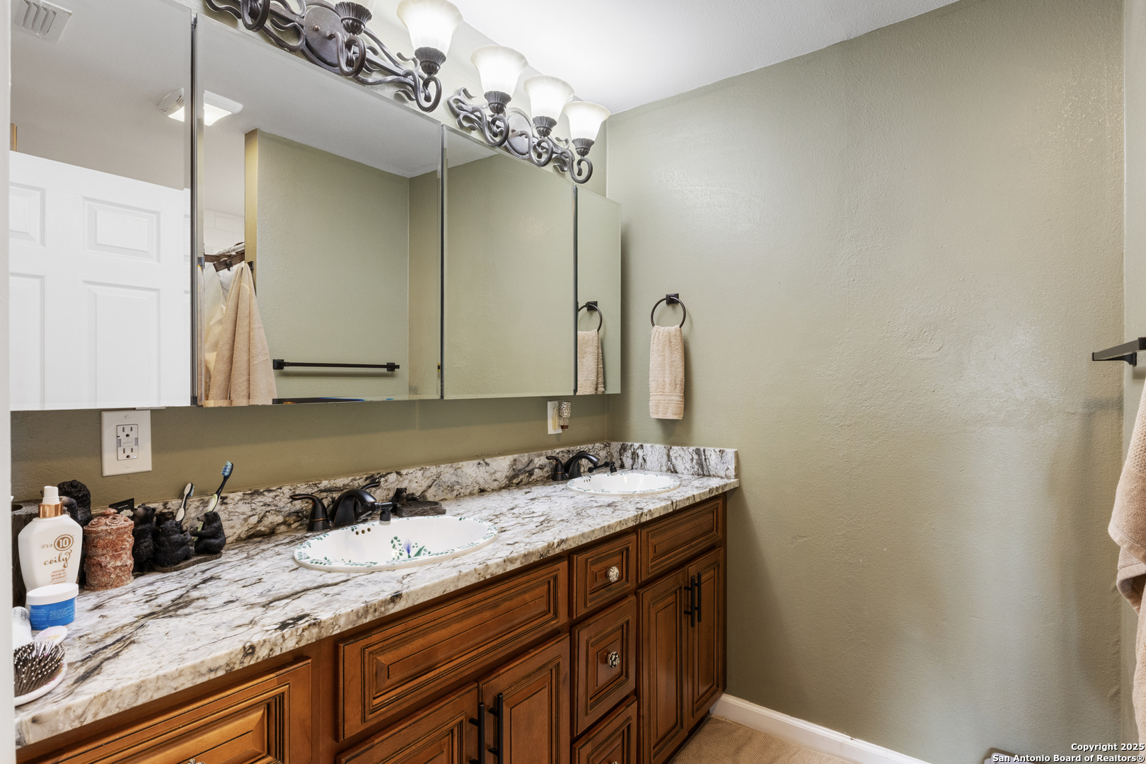 106 County Road 6611