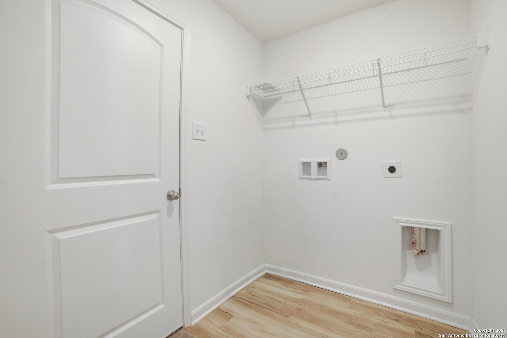 16000 Windview Court