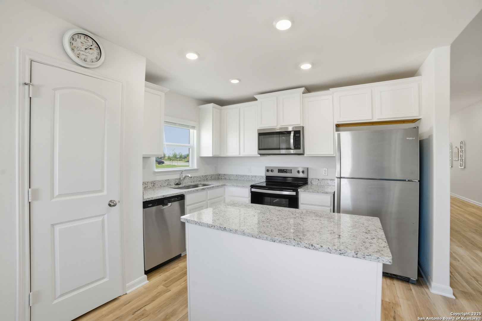 16000 Windview Court