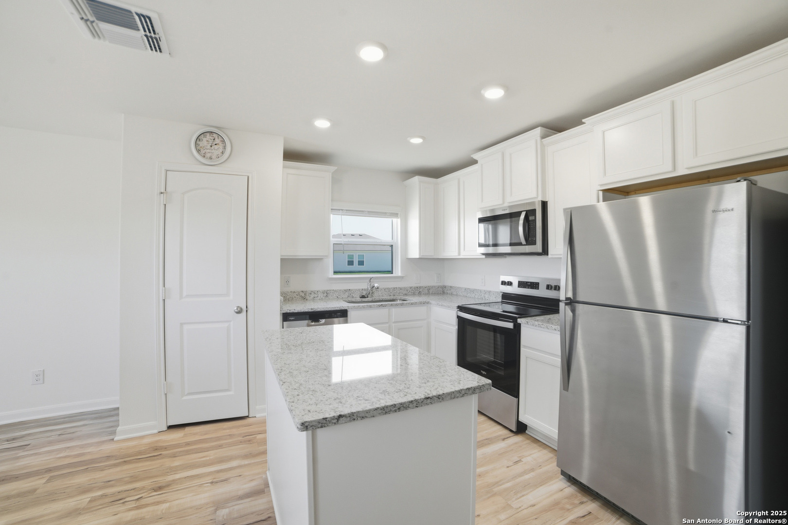 16000 Windview Court