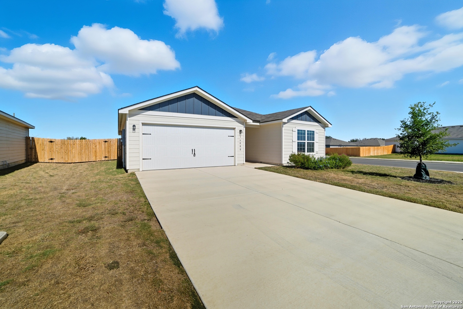 16000 Windview Court