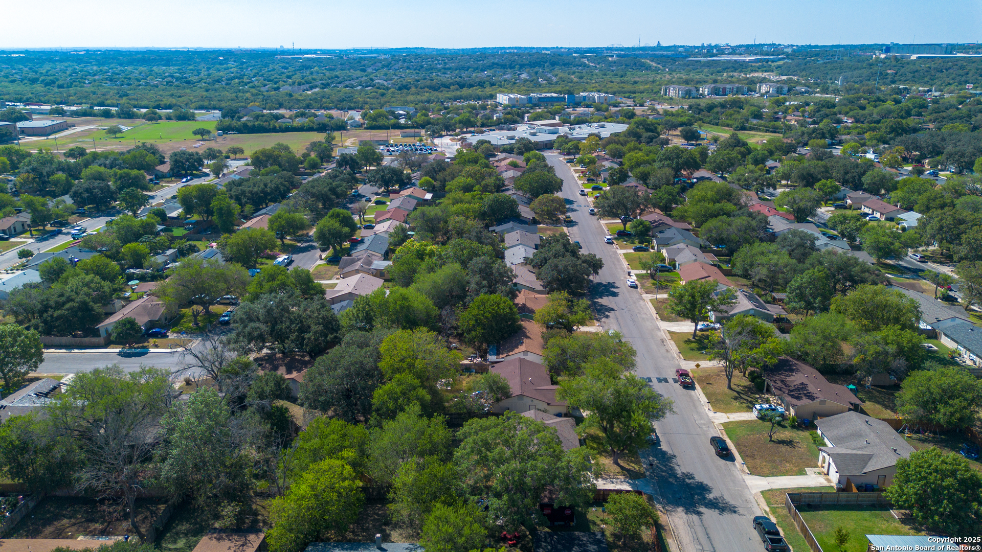 5962 Cliff Valley