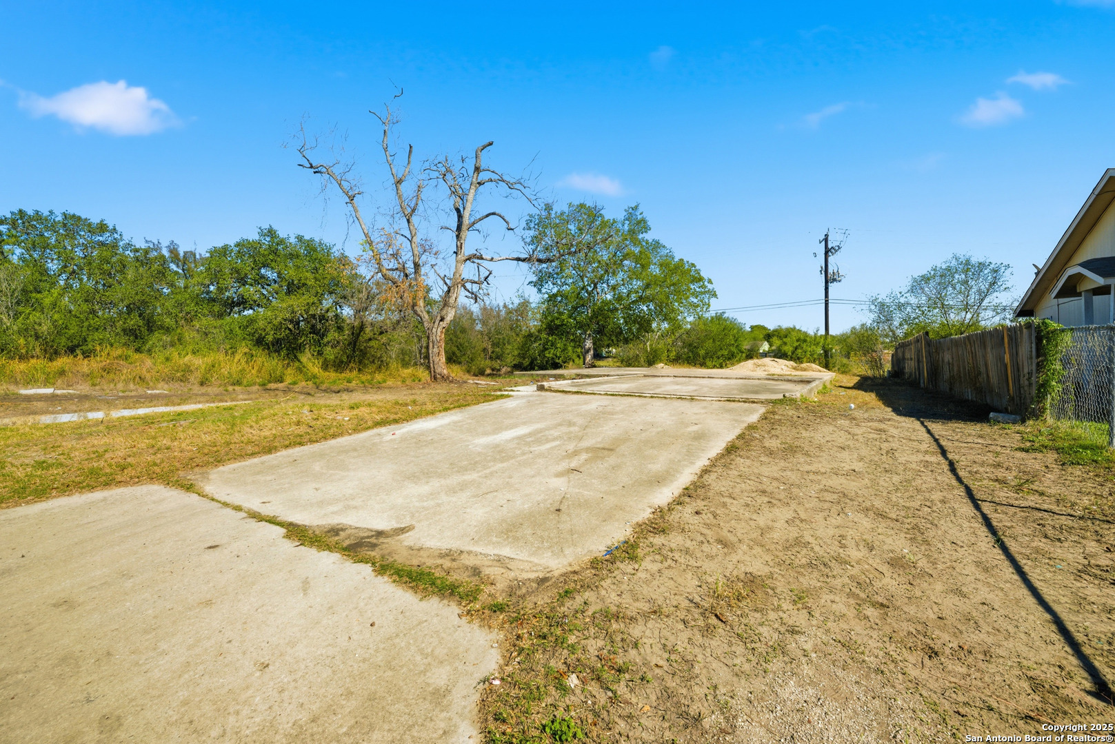 8802 Catalina Bay Dr