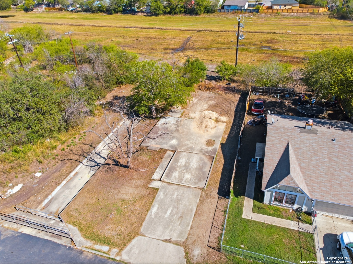 8802 Catalina Bay Dr