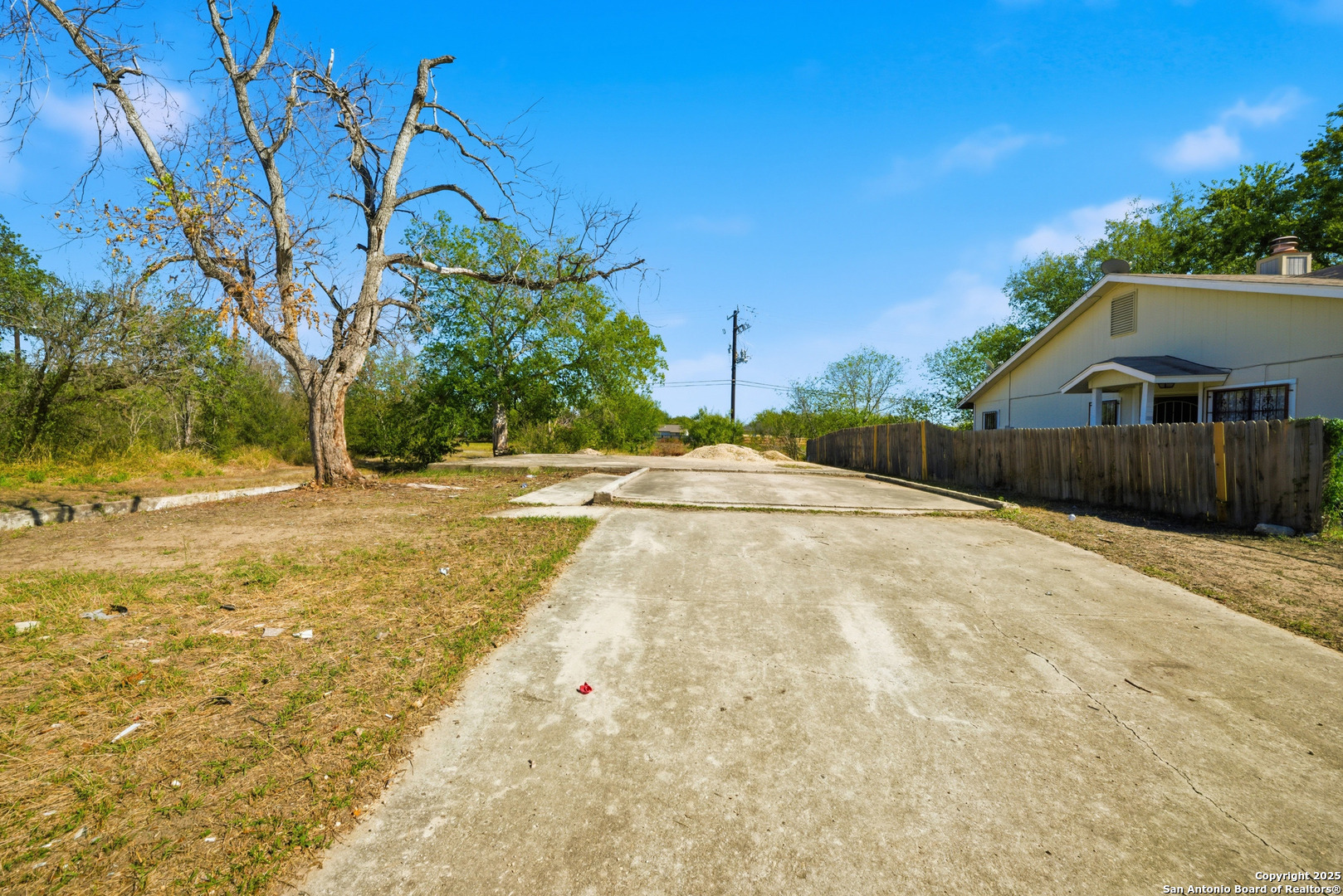 8802 Catalina Bay Dr