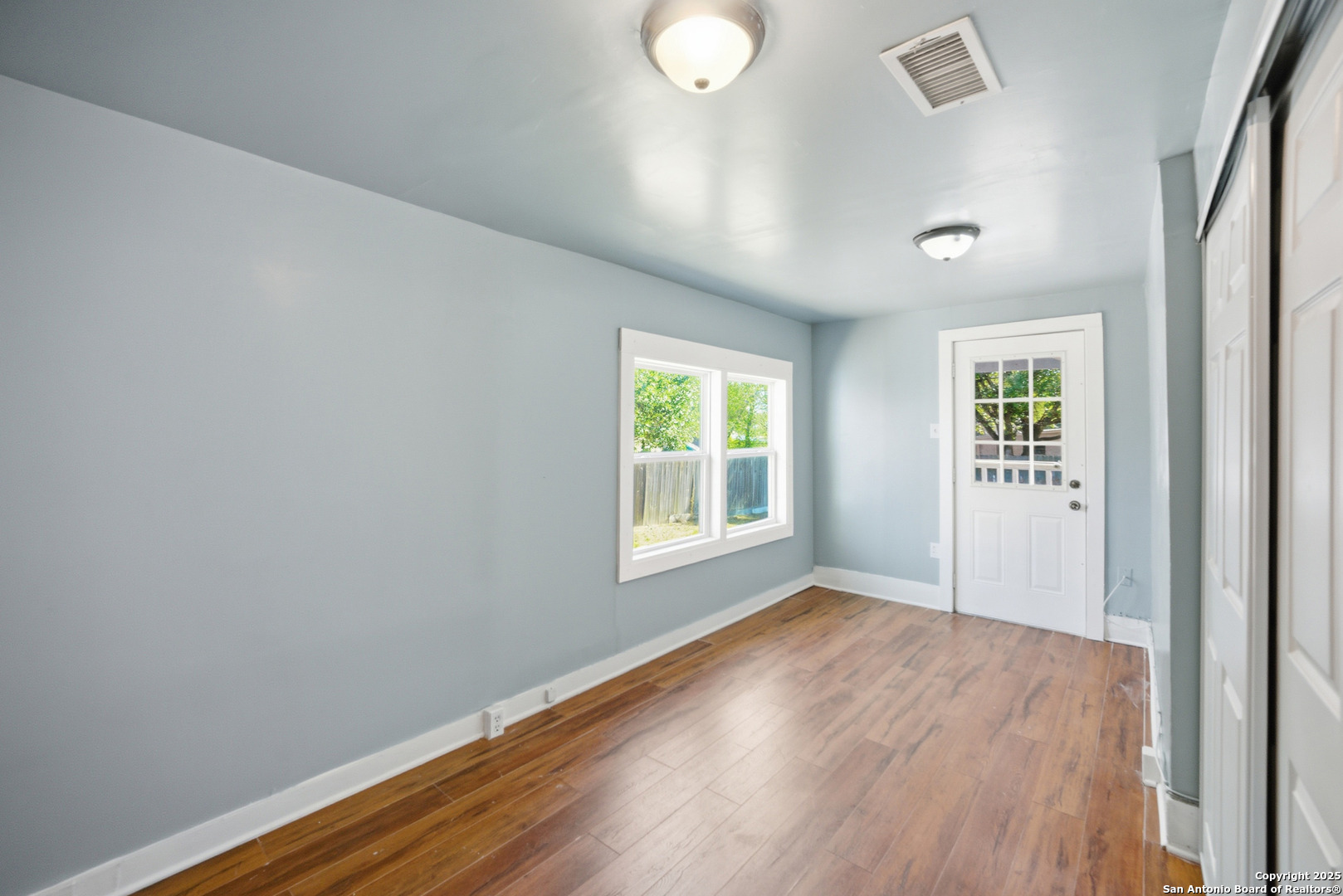 1004 E Colorado