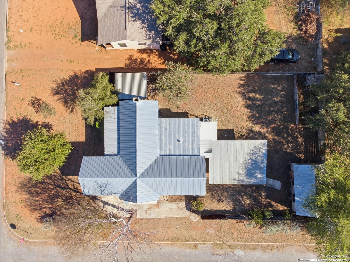 1004 E Colorado
