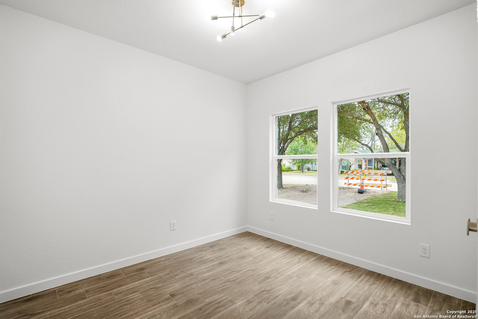 15129 Norvell
