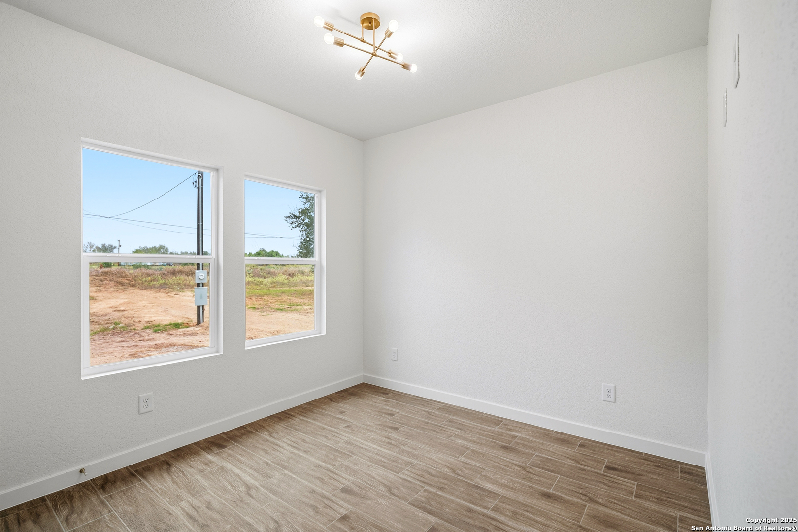 15129 Norvell