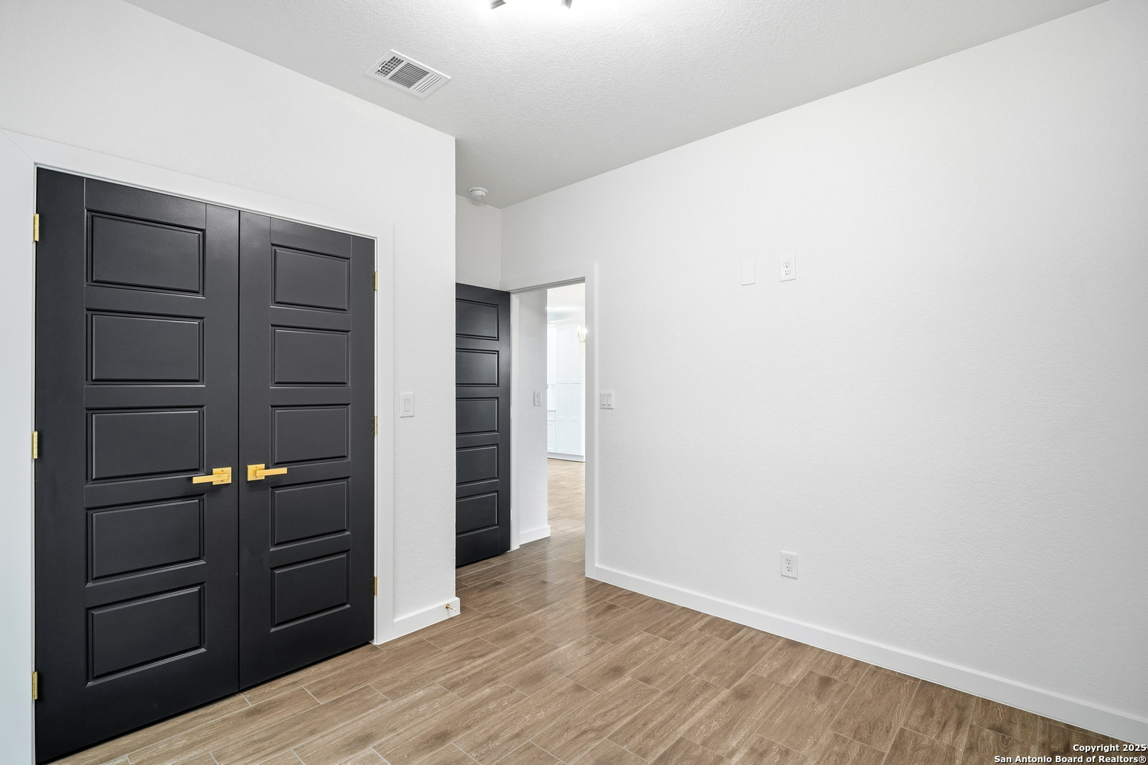 15129 Norvell