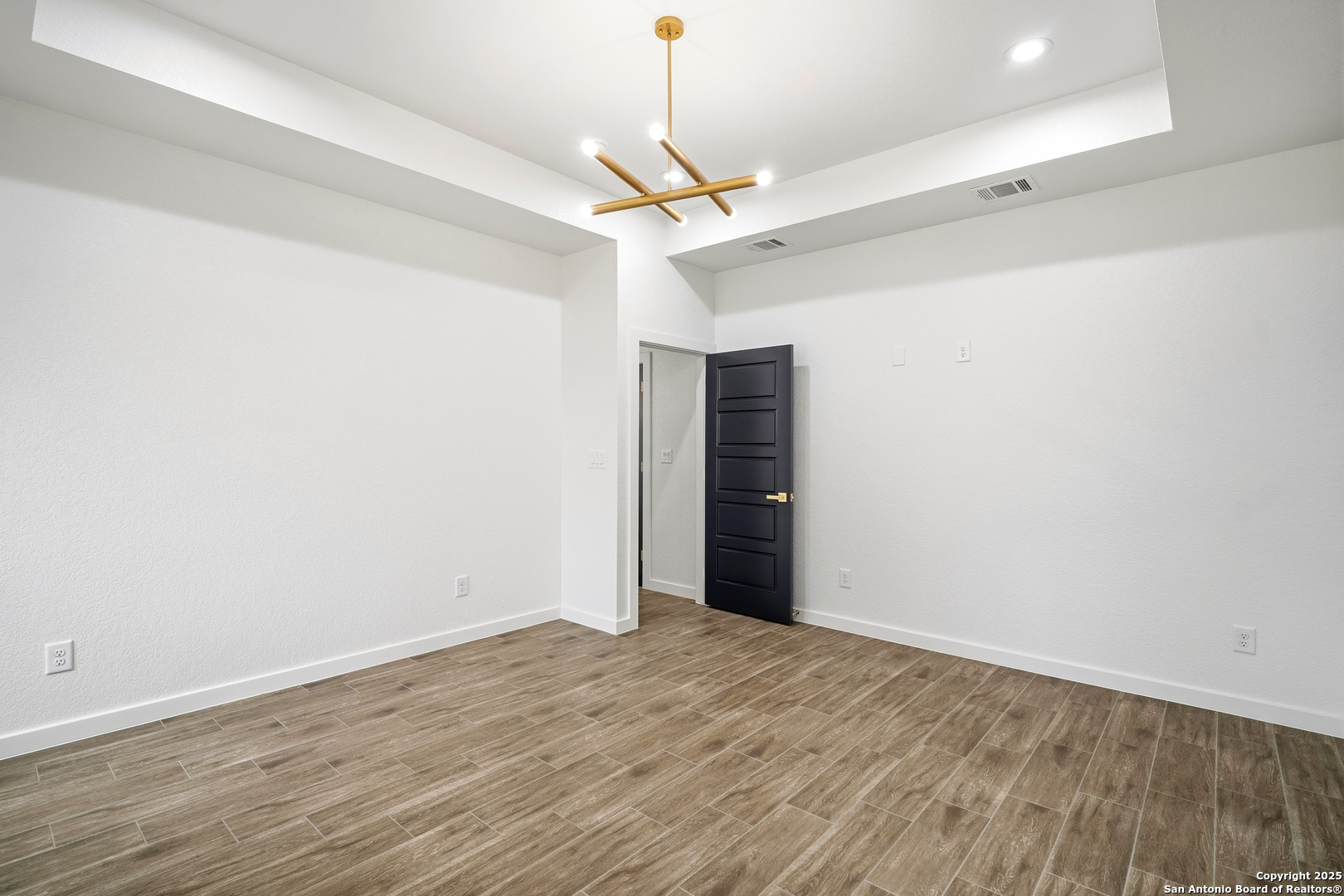 15129 Norvell
