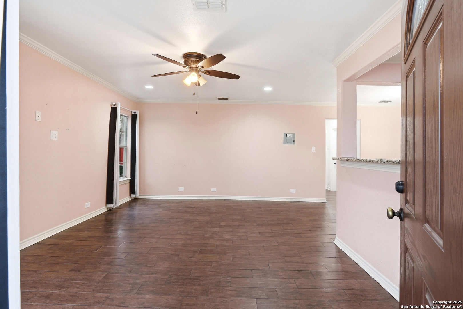1314 W Theo Ave