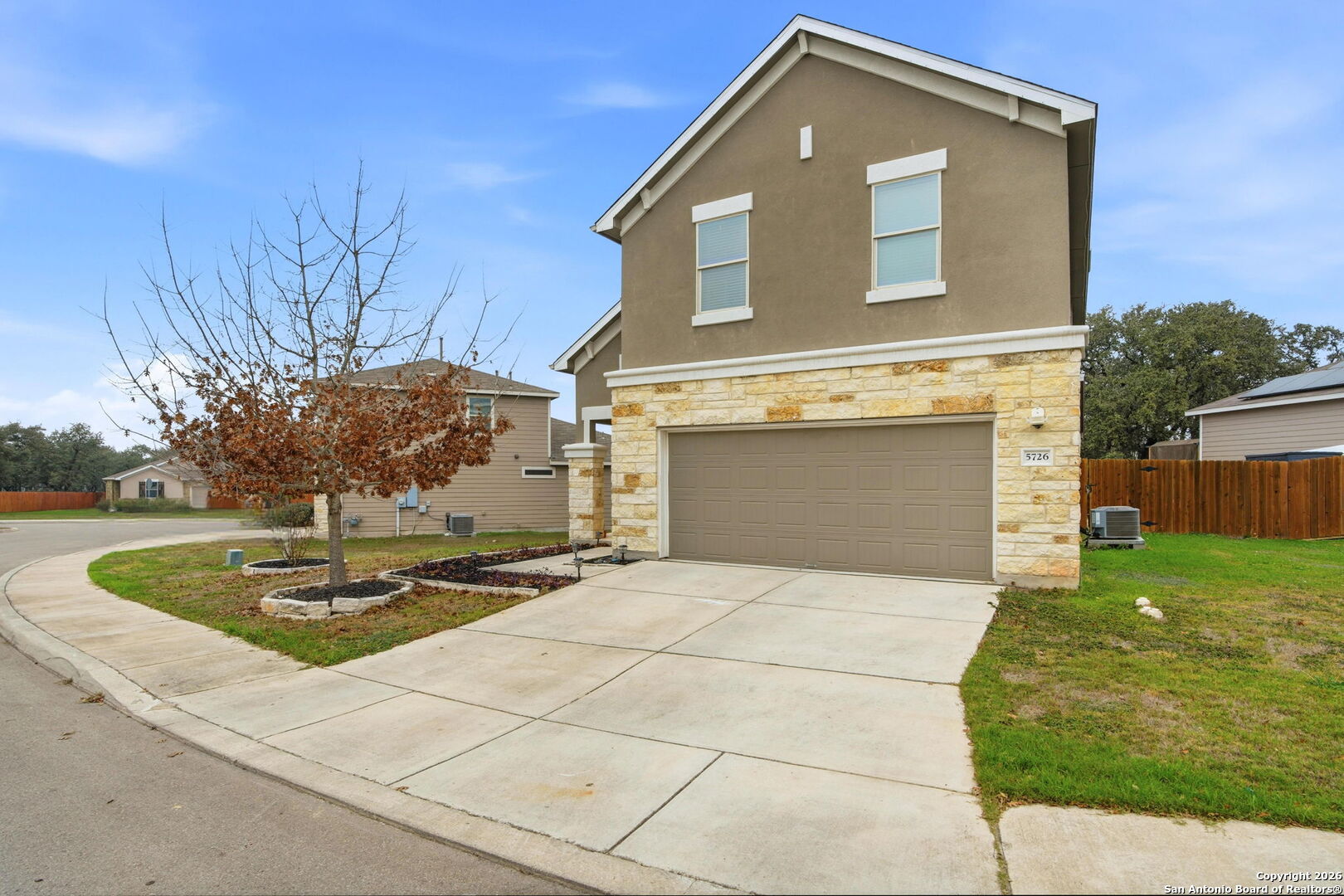 5726 Chestnut Xing