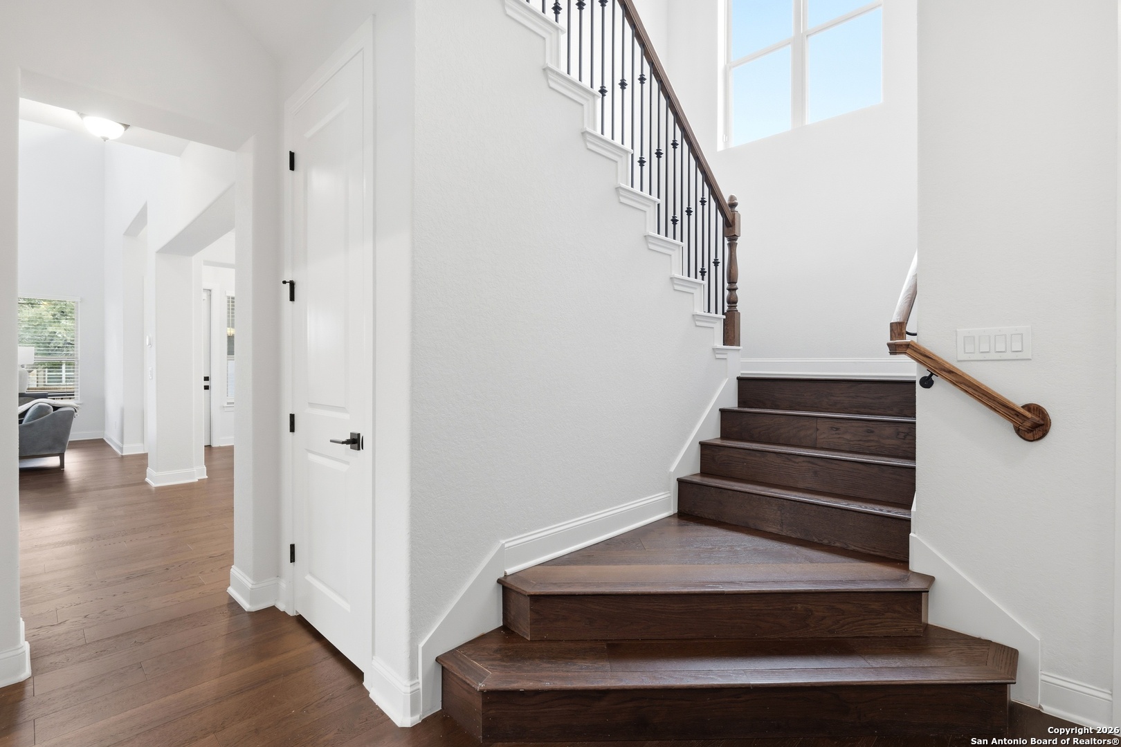3707 Watch Hill