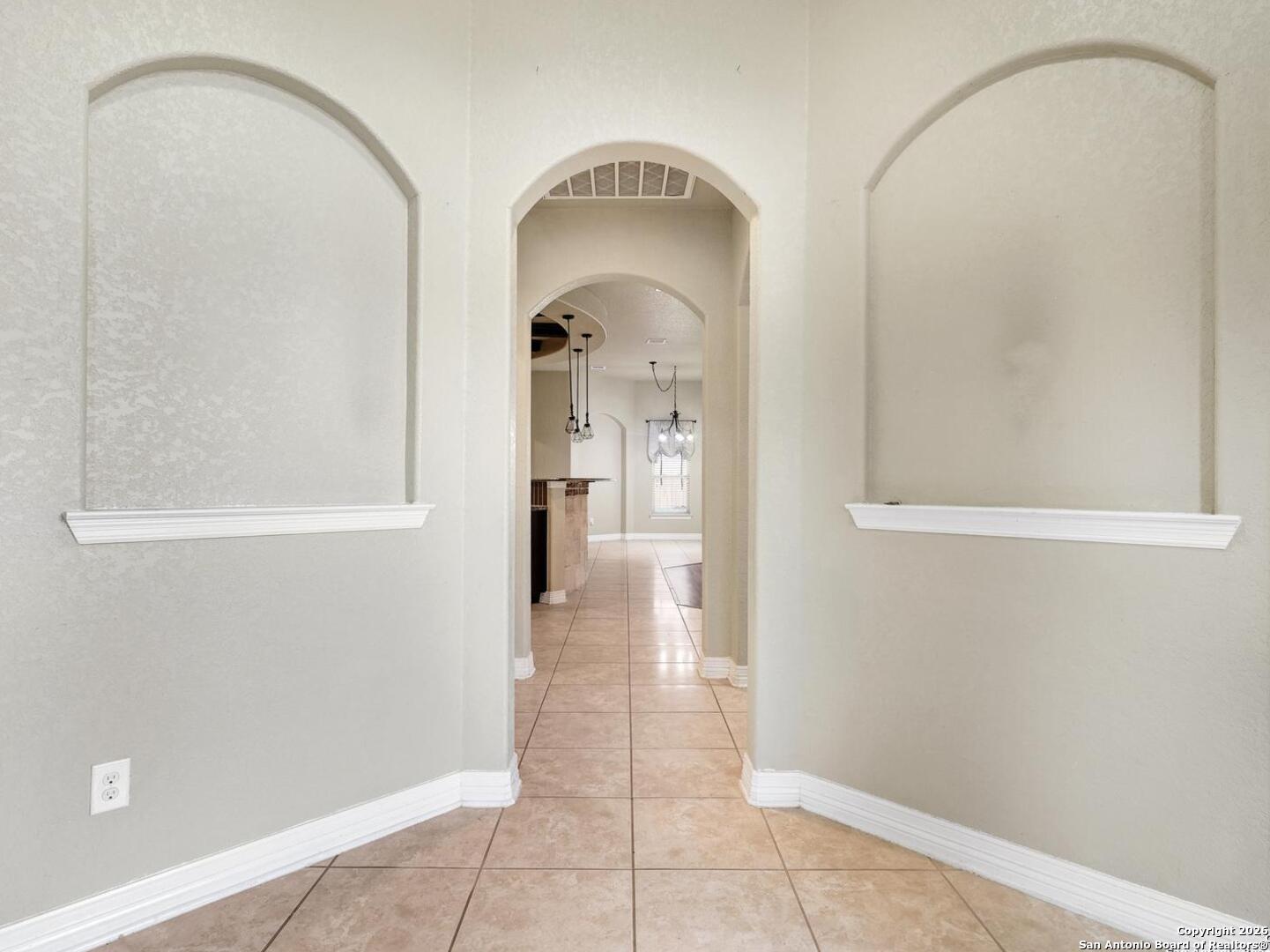 12454 Horse Crescent