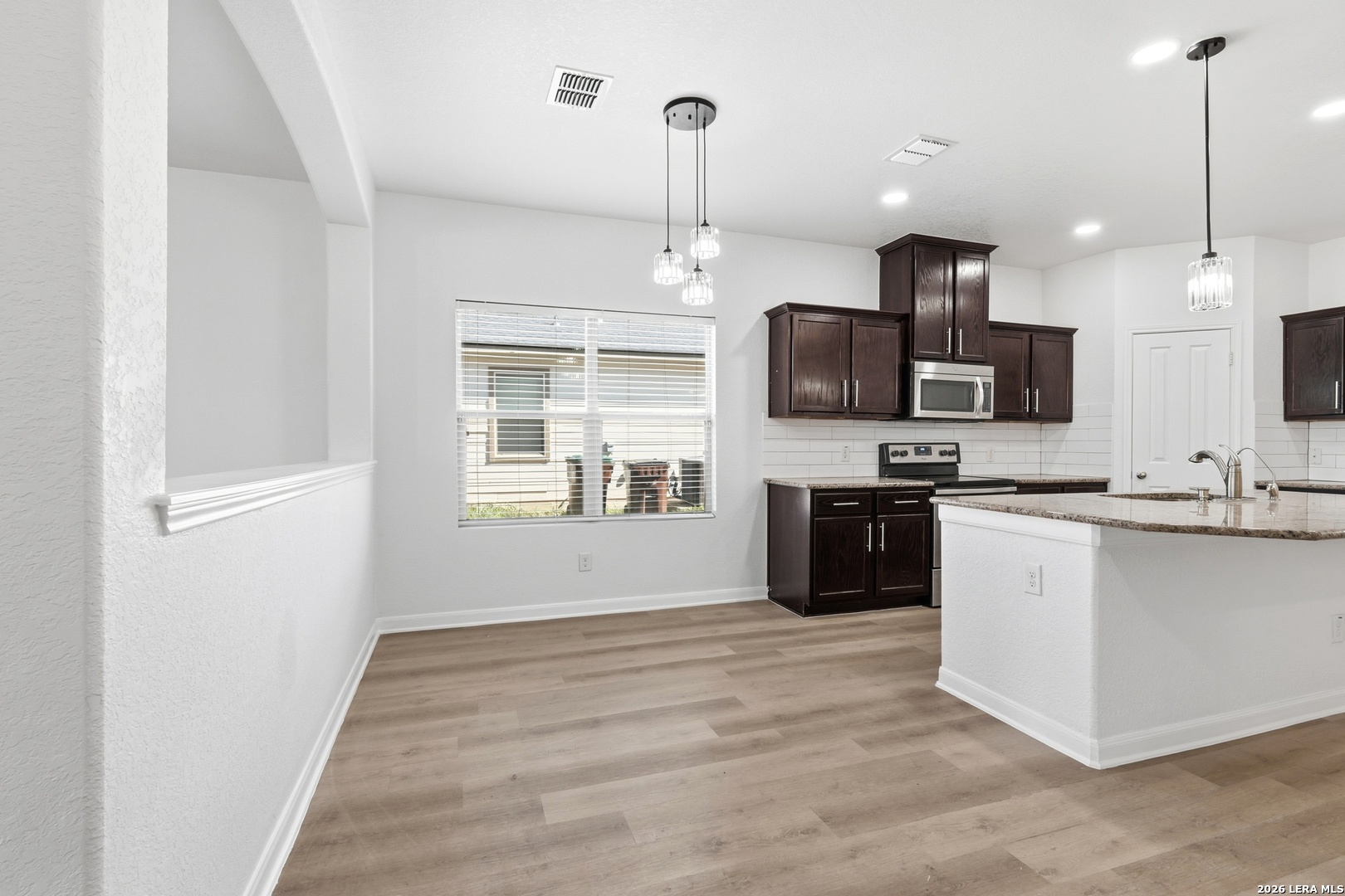 11223 CAMP CREEK TRL
