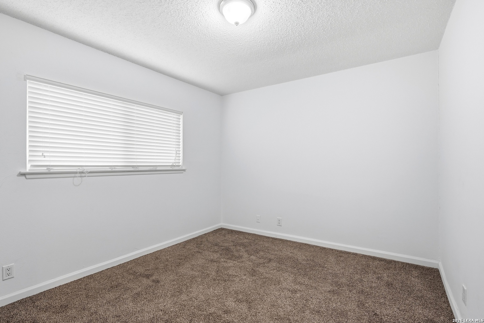 6422 Ridge Circle Dr