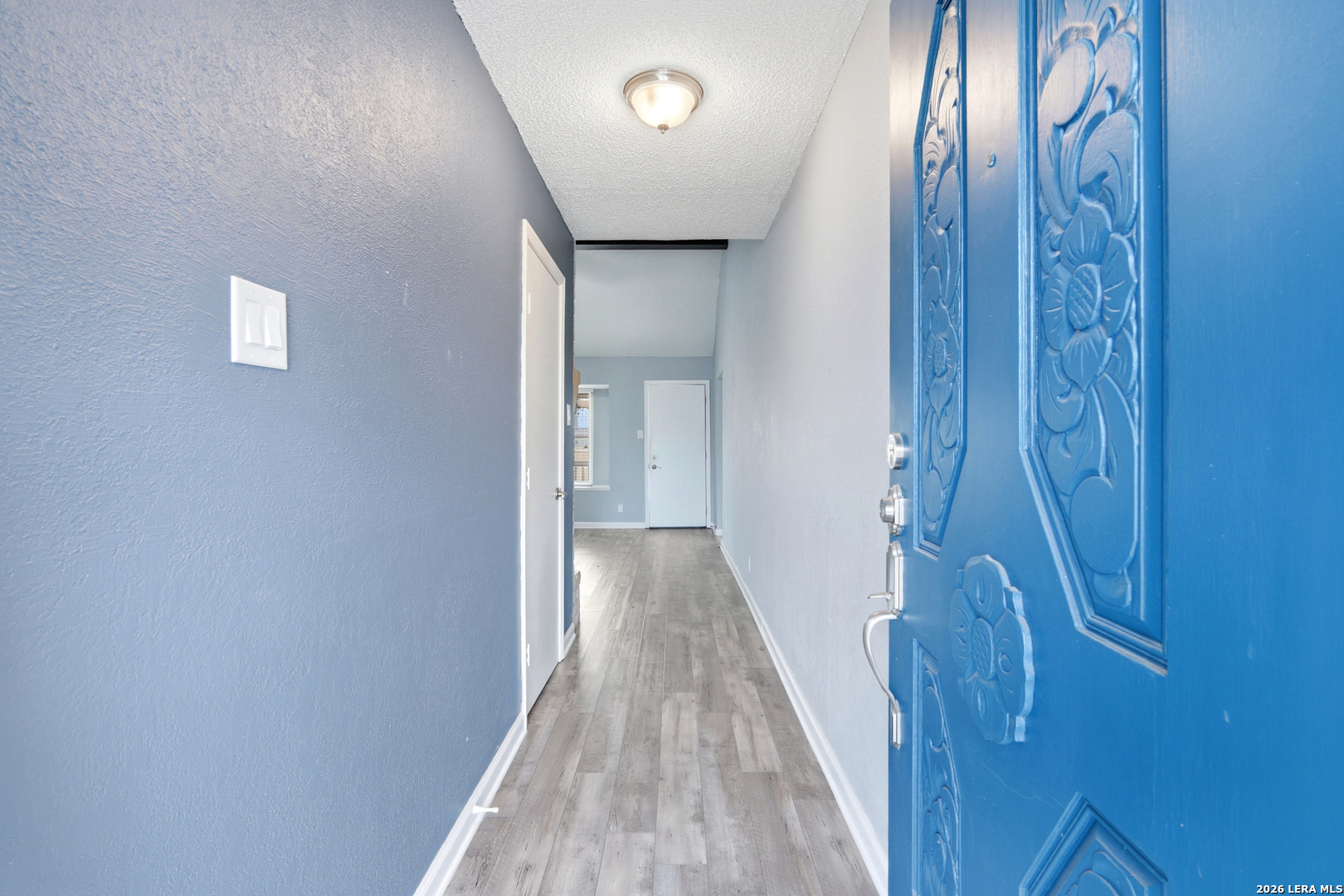 6422 Ridge Circle Dr