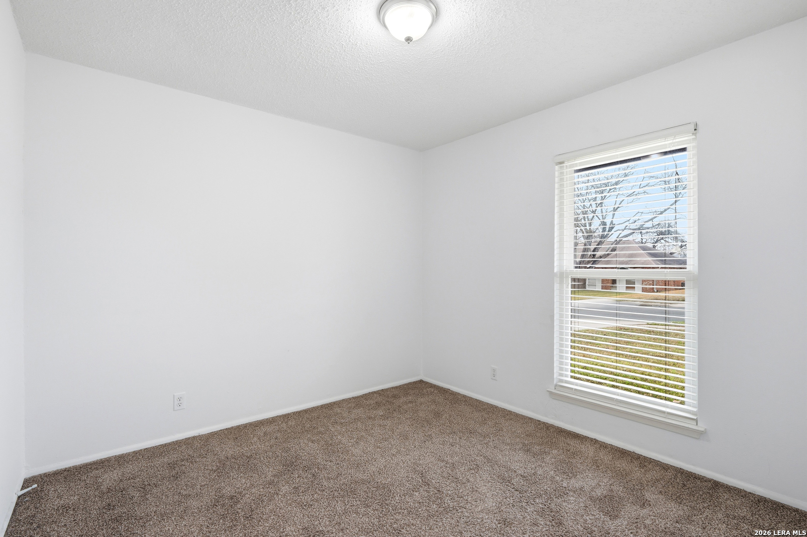 6422 Ridge Circle Dr