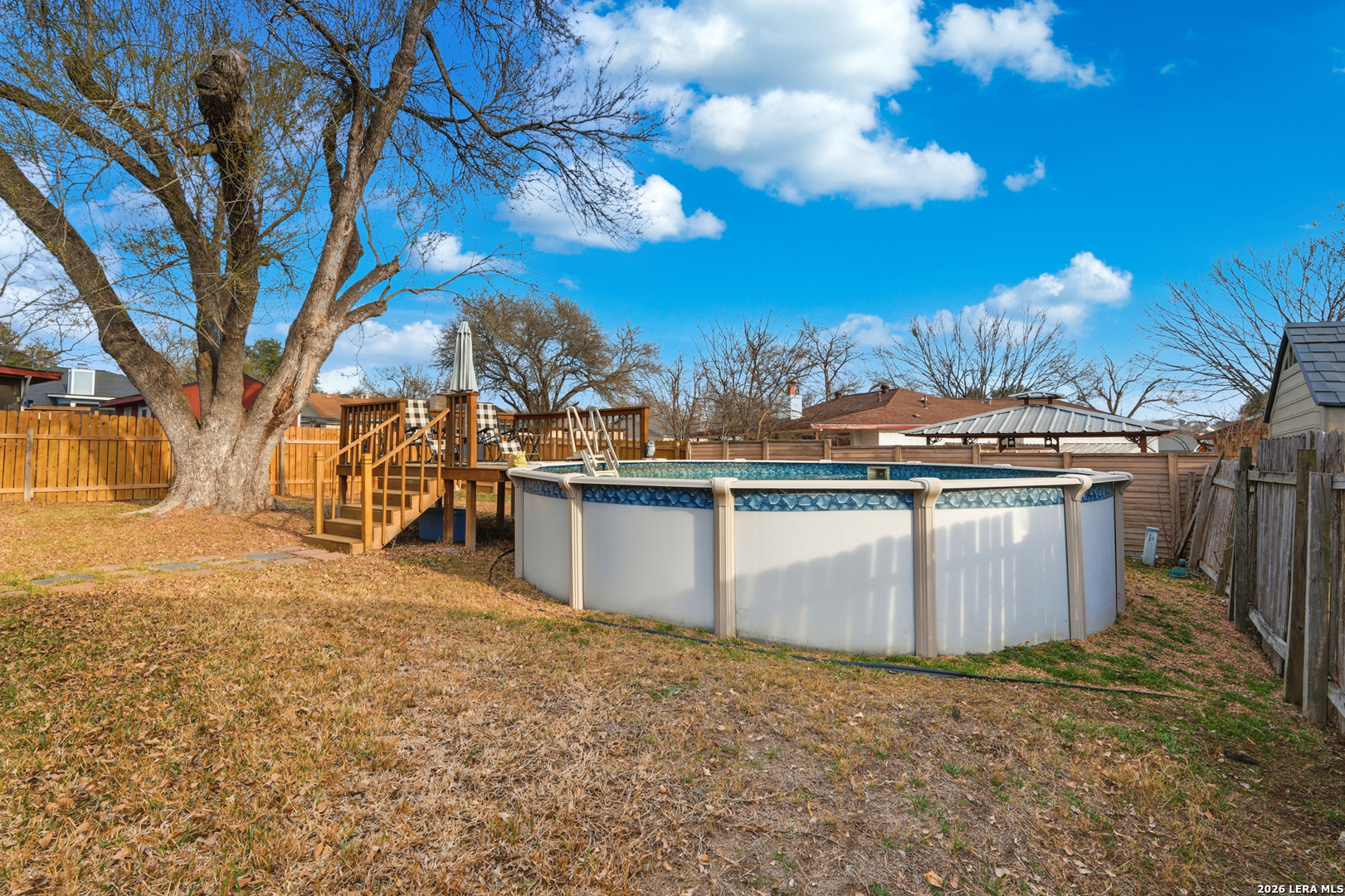 6422 Ridge Circle Dr