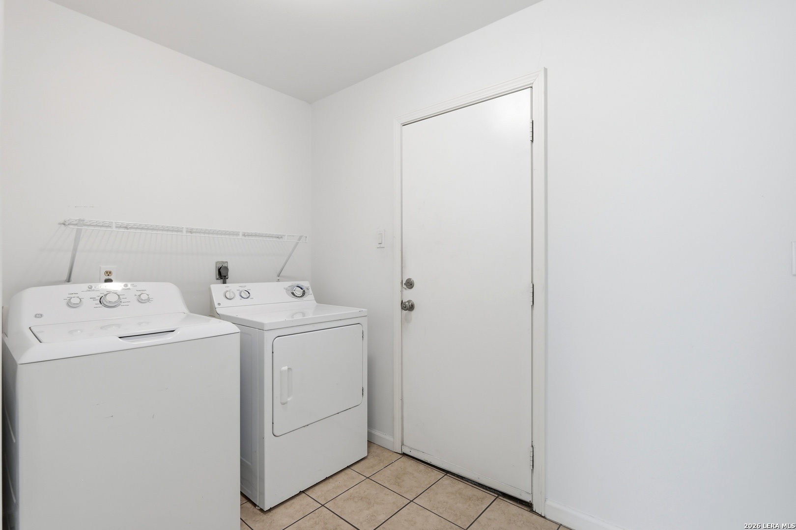 6422 Ridge Circle Dr