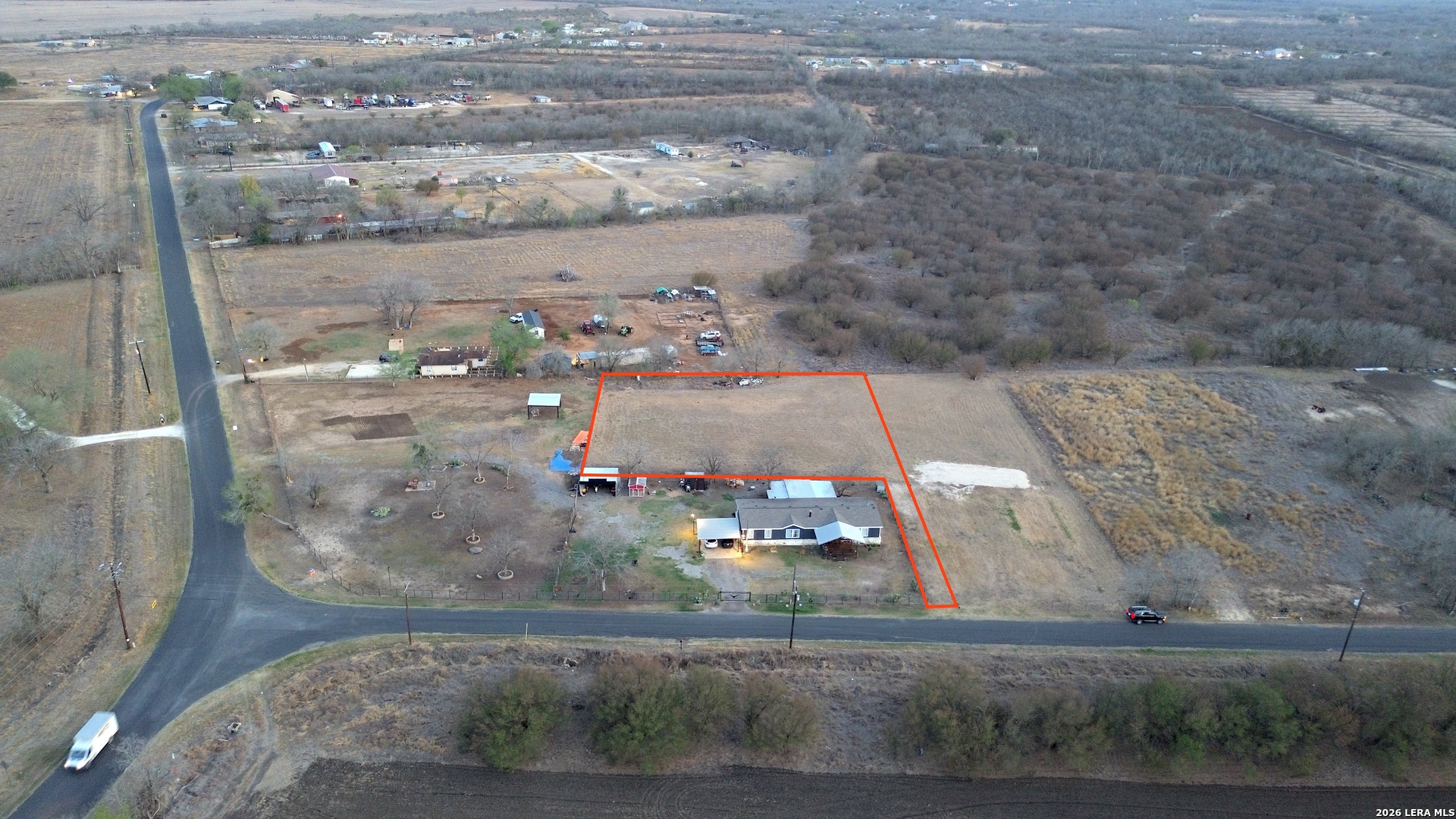 11438 Hollowell