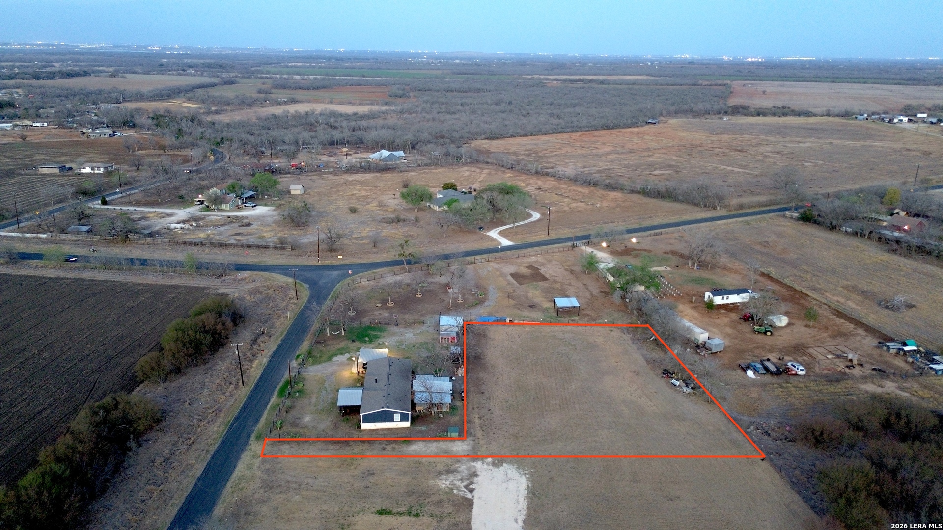 11438 Hollowell