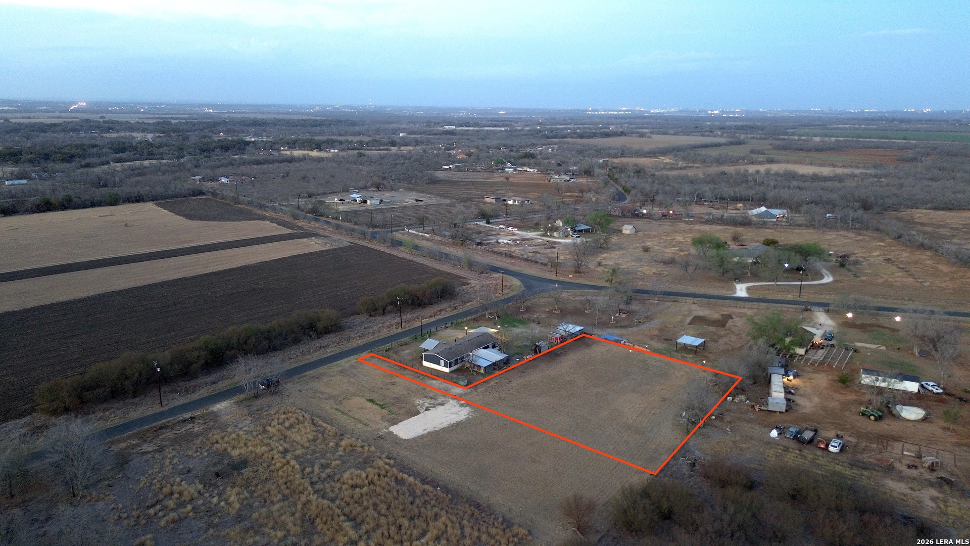 11438 Hollowell